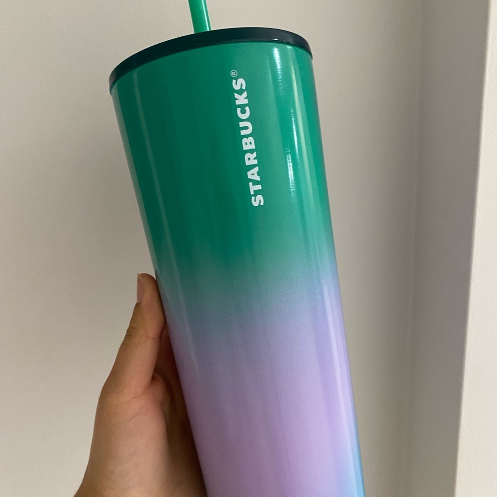 NWT 2022 Summer Starbucks Gradient Cup